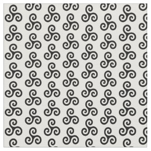 Schwarze keltische dreifache Spirale Triskele auf Stoff