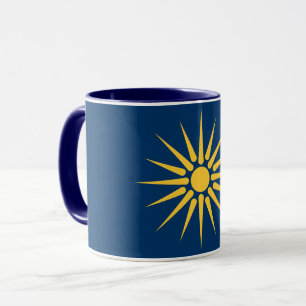 Schwarze Kombitasse mit Flagge von Makedonien, Gri Tasse