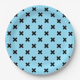 Schwarze Kreuzstiche auf Babyblau Pappteller