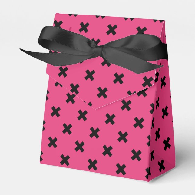 Schwarze Kreuzstiche auf Fuchsia Geschenkschachtel (Vorderseite)