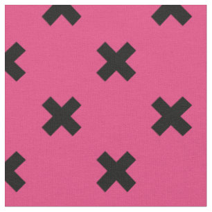 Schwarze Kreuzstiche auf Fuchsia Stoff