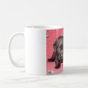 Schwarze Labrador-Retriever-Welpen ~ Tasse