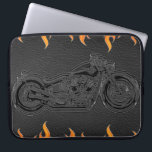 Schwarze lederne Orange flammt heißes Laptopschutzhülle<br><div class="desc">Fertigen Sie kundenspezifisch an</div>