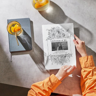 Schwarze Linie Florals Foto Collage Beerdigung Pro Einladung