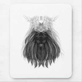 Schwarze Löwe mit Antlerkrone und Monogramm Mousepad