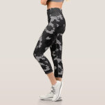 Schwarze Militärarmee Camouflage Camouflage Urban Capri Leggings<br><div class="desc">Dieses Design kann personalisiert werden, indem Sie die Option Anpassen auswählen, um Text hinzuzufügen oder andere Änderungen vorzunehmen. Wenn dieses Produkt die Möglichkeit hat, das Design auf einen anderen Gegenstand zu übertragen, stellen Sie bitte sicher, dass das Design bei Bedarf angepasst wird. Kontaktieren Sie mich unter colorflowcreations@gmail.com , wenn Sie...</div>