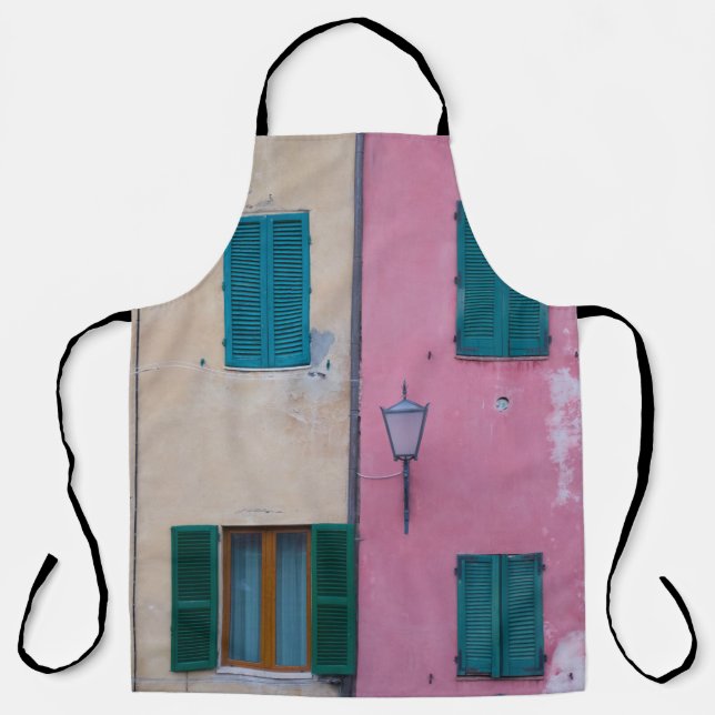 SCHWARZE OUTDOOR-SCONCE AUF PINK-GESTALTETE WAND SCHÜRZE (Vorderseite)