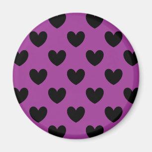 Schwarze Polka-Herzen auf lila Magnet