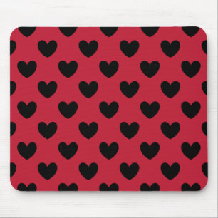 Schwarze Polka Herzen auf rot Mousepad
