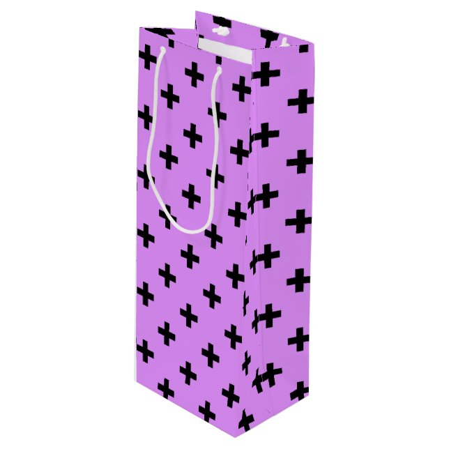 Schwarze Polka-Kreuze auf Lila Geschenktüte Für Weinflaschen (Vorderseite Schrägansicht)