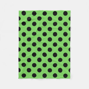 Schwarze Polka-Punkte auf Kalkgrün Fleecedecke