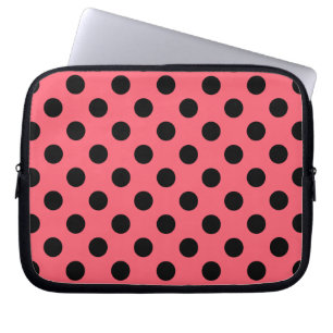 Schwarze Polka Punkte auf Korallen Laptopschutzhülle