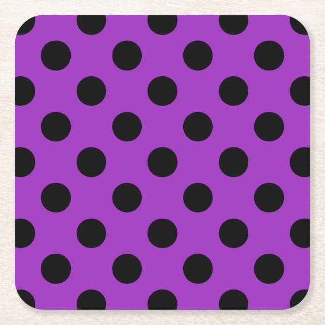 Schwarze Polka Punkte auf lila Rechteckiger Pappuntersetzer (Vorderseite)
