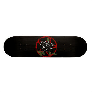 Schwarze Rose und Pentagram Skateboard