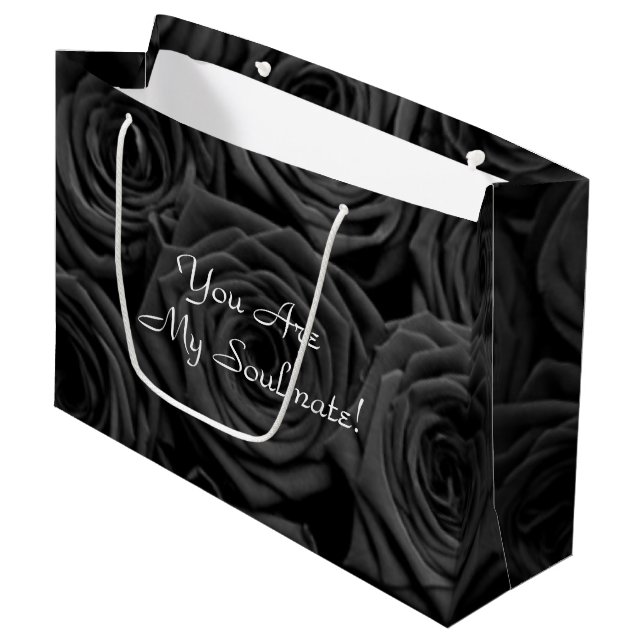 Schwarze Rose Valentinus Große Geschenktüte (Vorderseite Schrägansicht)