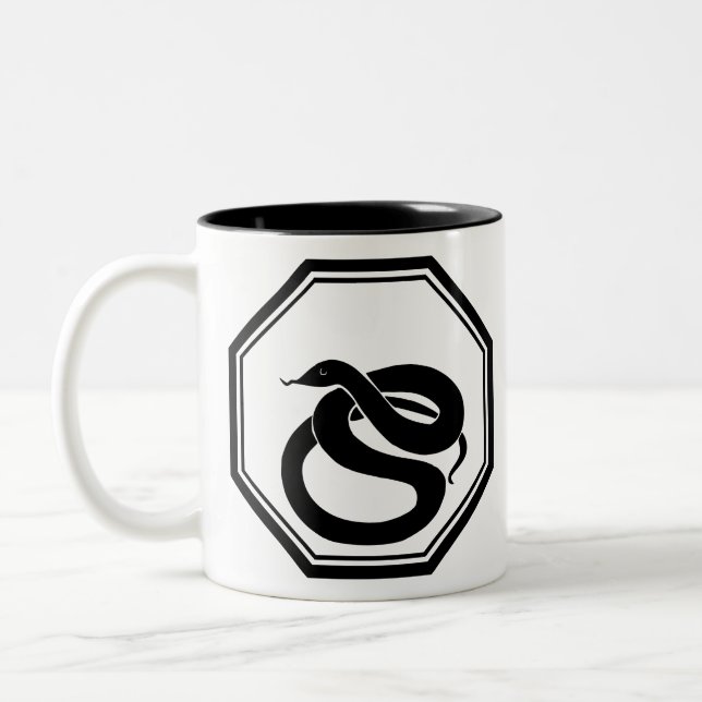Schwarze Schlange Zweifarbige Tasse (Links)