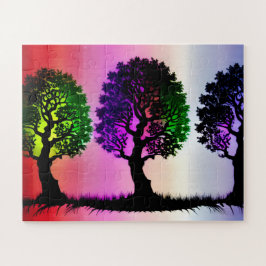 Schwarze Silhouette Bäume mit farbenfroher Himmels