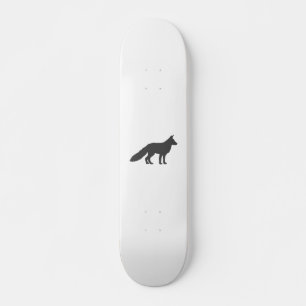 Schwarze Silhouette eines flauschigen Fuchs Skateboard