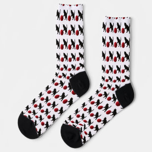 Schwarze Silhouette Kitty mit rotem Wollball (Mult Socken