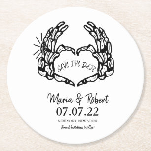 Schwarze Skeletthand-Herz-Hochzeitsringe Doodle-Ei Runder Pappuntersetzer