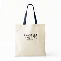 Schwarze Tasche mit Schriftzug "Established Mom"