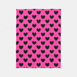 Schwarze Tupfenherzen auf Fuchsia-Pink Fleecedecke