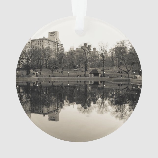 Schwarze u. weiße Landschaft im Central Park Ornament (Rückseite)