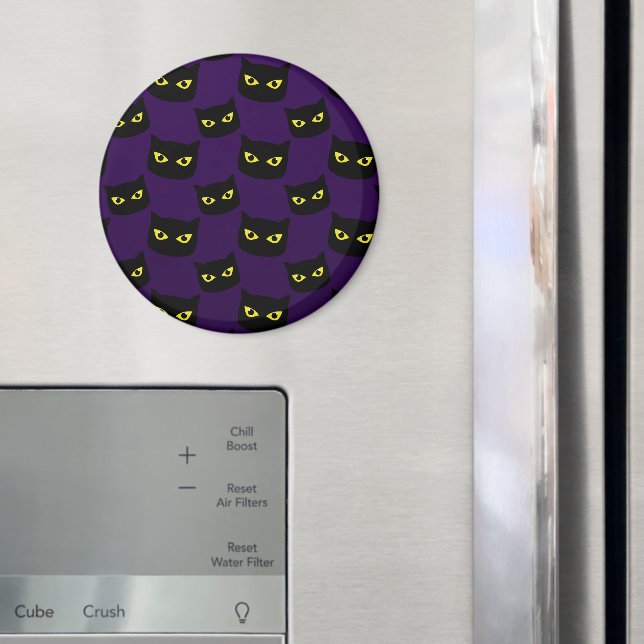 Schwarze und lila Katzengelbe Augen Halloween-Must Magnet (In Situ (Kühlschrank))