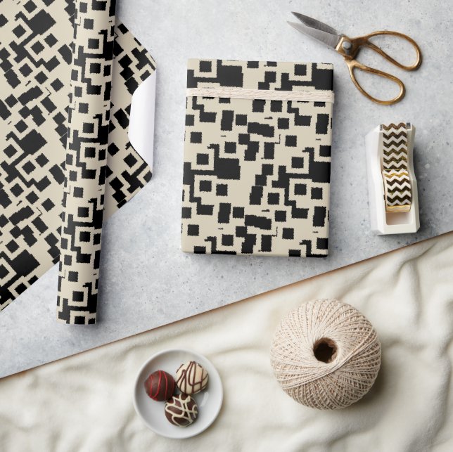 Schwarze und Taupe-Quadrate Geschenkpapier (Kunsthandwerk)