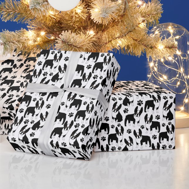Schwarze und weiße Boston Terrier Hunde Geschenkpapier (Feiertage)