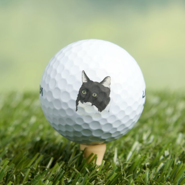 Schwarze und weiße Katze Golfball (Insitu T-Shirt)