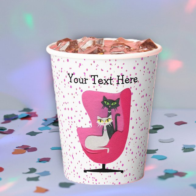 Schwarze und weiße Katzen Mittelalter rosa Stuhlpu Pappbecher (Fancy mid century cats in chair in shades of pink on white with pink dotted party paper drink cup.)