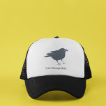 Schwarze Vogelbrille - Personalisiert Truckerkappe<br><div class="desc">Fügen Sie einen Namen oder einen eigenen Slogan hinzu,  um einen benutzerdefinierten Hut zu erstellen. Dieser Hut zeigt eine realistische Darstellung einer Krähe mit dem Text unterhalb der Vogelgrafik.</div>