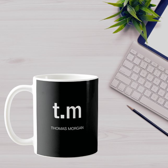 Schwarze & Weiße Elegante Minimale Monogramm-Kaffe Kaffeetasse (Von Creator hochgeladen)