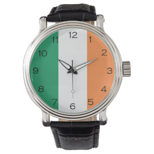Schwarze Zahlen auf irischen Flaggenmarkierungen Armbanduhr