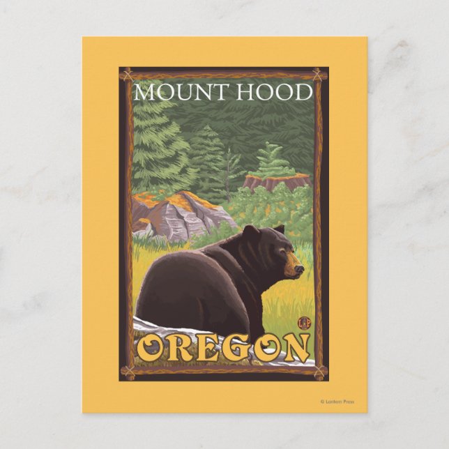 Schwarzer Bär im Wald - Berghof, Oregon Postkarte (Vorderseite)