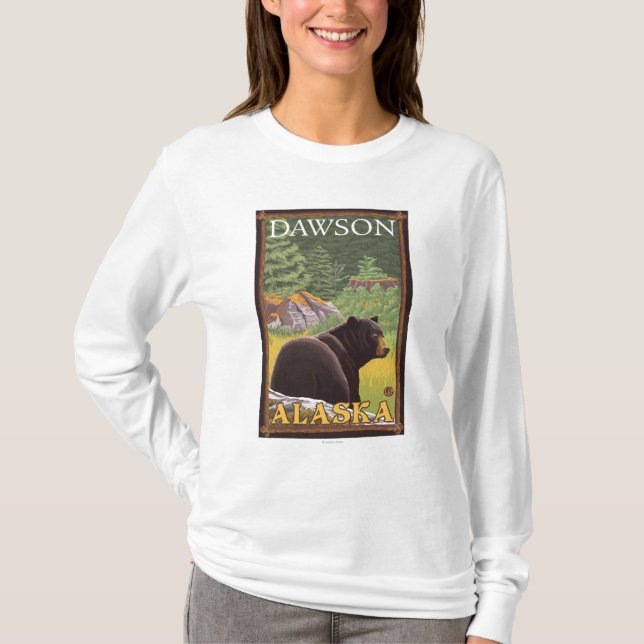 Schwarzer Bär im Wald - Dawson, Alaska T-Shirt (Vorderseite)