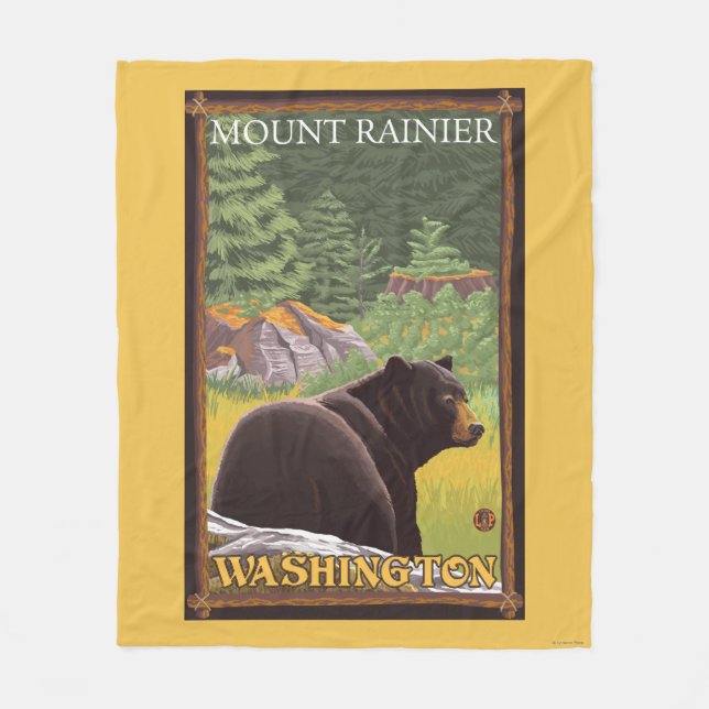 Schwarzer Bär im Wald - der Mount Rainier, Fleecedecke (Vorderseite)