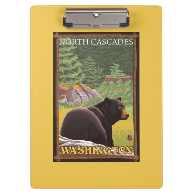 Schwarzer Bär im Wald - Nordkaskaden, Washingto Klemmbrett (Vorderseite)