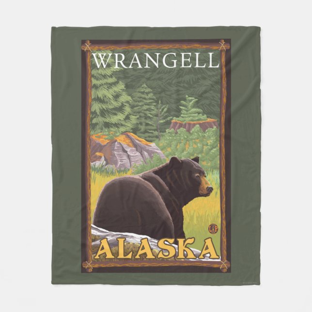 Schwarzer Bär im Wald - Wrangell, Alaska Fleecedecke (Vorderseite)