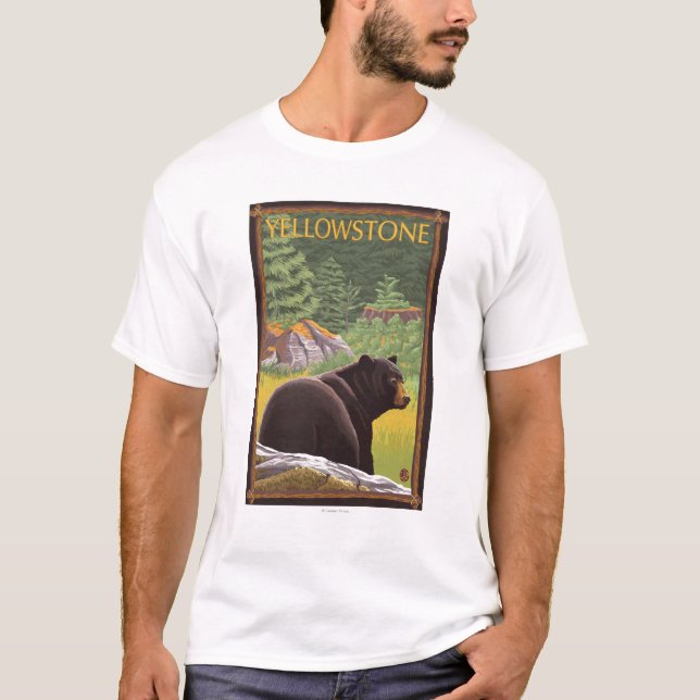 Schwarzer Bär im Wald - Yellowstone Nationalpark T-Shirt (Vorderseite)