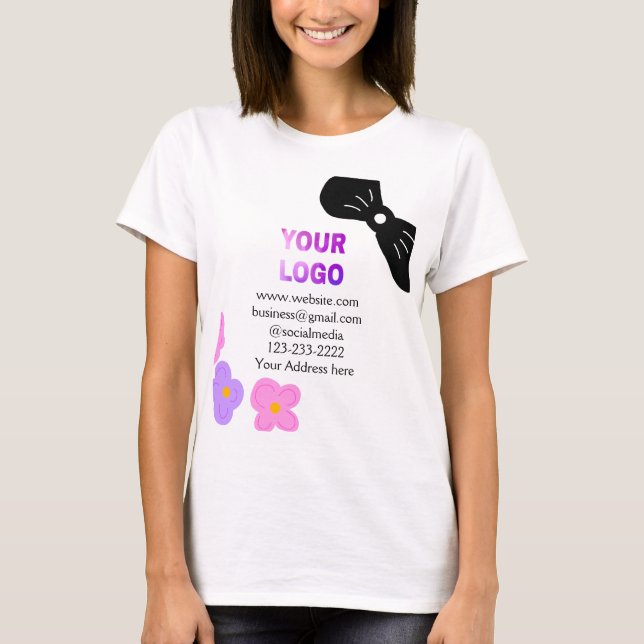 Schwarzer Bogen Rosa lila Blüten Logo-Details hinz T-Shirt (Vorderseite)