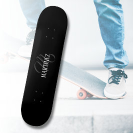 Schwarzer eleganter Personalisierter Nachname | Na Skateboard