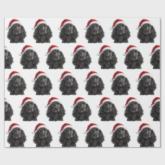 Schwarzer English Cocker Spaniel Hund mit Weihnach Geschenkpapier