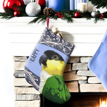 Schwarzer Kaique Parrot Pet Bird Blue Swirl Kleiner Weihnachtsstrumpf<br><div class="desc">Füge deinen Hausvogelnamen zu diesem hübschen Black Capped Caique Weihnachtsweih-Strumpf hinzu und mach dich bereit, ihn mit Spielzeug zu füllen! Ein zauberhafter blau-weißer Schwirl bläst im Hintergrund, und ein perktiver Papagei, wie der eigene, wird in einem Pop-Kunststil dargestellt. Das Geheimnis des Weihnachtsmanns: Gehen Sie in den Bearbeitungsmodus und Sie finden...</div>