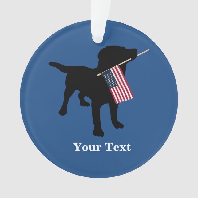 Schwarzer Labrador-Hund mit amerikanischer Flagge Ornament (Vorderseite)