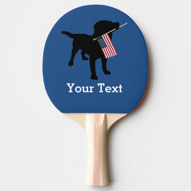 Schwarzer Labrador-Hund mit amerikanischer Flagge Tischtennis Schläger (Vorderseite)
