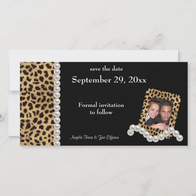 Schwarzer Leopard und weiße Perlen Save the Date (Vorderseite)