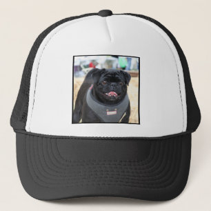 Schwarzer Mops-Hund Truckerkappe