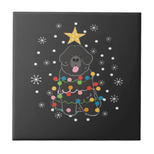 Schwarzer Newfie Neufundländer Hund Weihnachtsbaum Fliese
